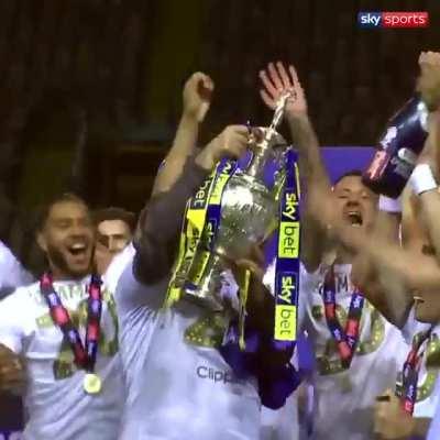 Bielsa Lifts Trophy