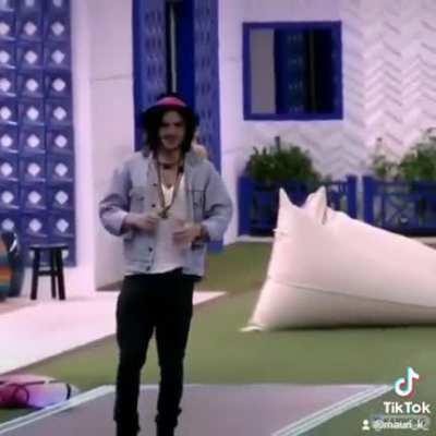 Hoje é quinta-feira