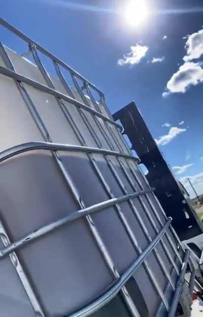 Draining Glyphosate into a container looks like a glitch in the matrix.