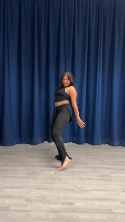 Seductive Tamil girl dm tele hex47d for wankchat to Tamils 