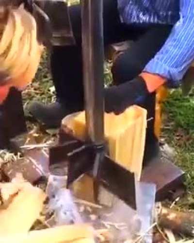 Satisfying log splitter