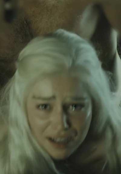 Emilia Clarke's iconic scene in 4k & with sound