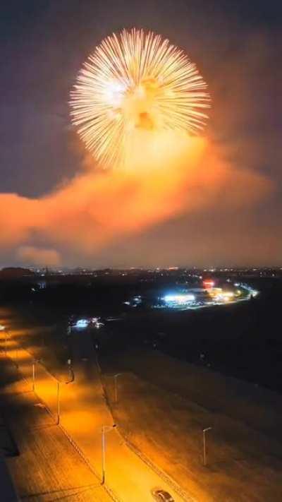 Всего один залп фейерверка!