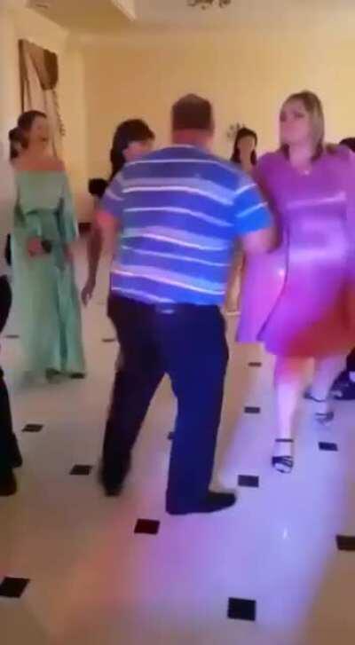 HMB, this is how you belly dance