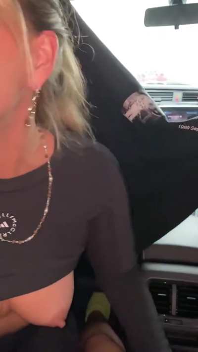 Pretty Cumslut Party girl