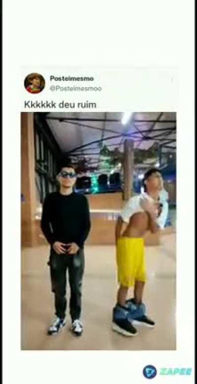 De boa mano o cara cortou o... pera, que