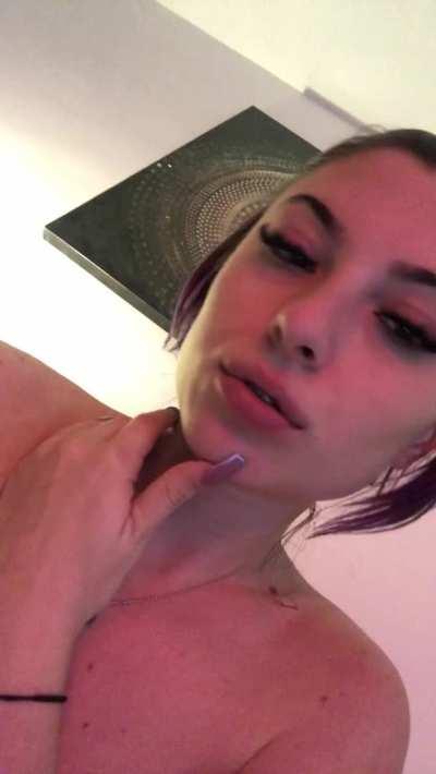 Should I strip in this subreddit more often for you guys? 🙄 I'm insecure