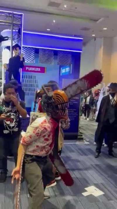 Chain saw man best cosplay ever