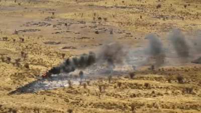 Footage of Russian PMC Africa Corps BTR-82A battling technicals in Mali