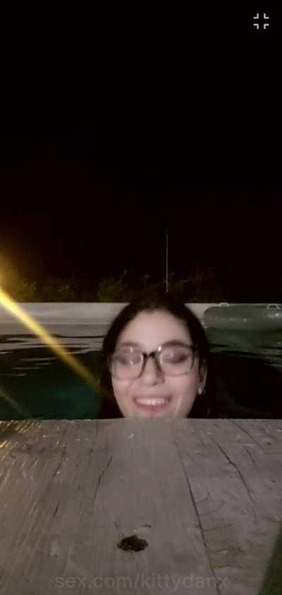 I'll give you a surprise😜