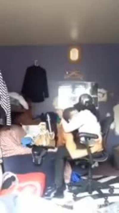 WCGW When I hold on to metal as I’m sending current through it?