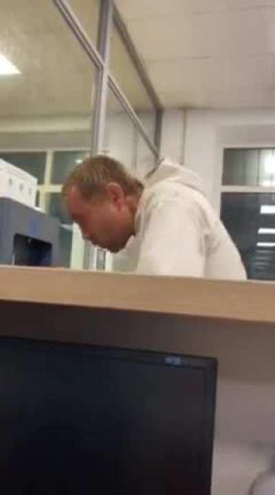 Free alcohol is best alcohol 🍸 👌