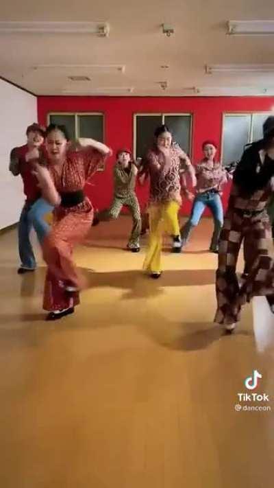 When Lunar New Year and the first day of Black History Month fall on the same day -- thanks to Wanda Sykes -- reposted with sound, hopefully....