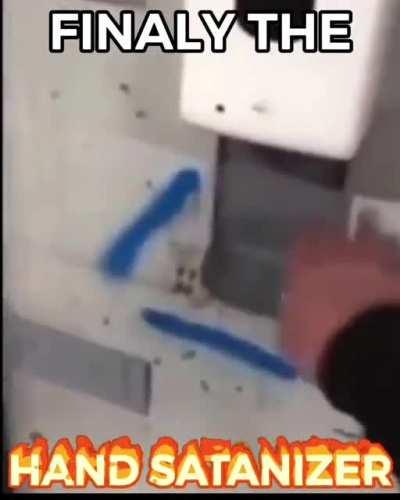 Blursed_handsataniser