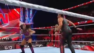 Dakota Kai punted in the box by Tamina