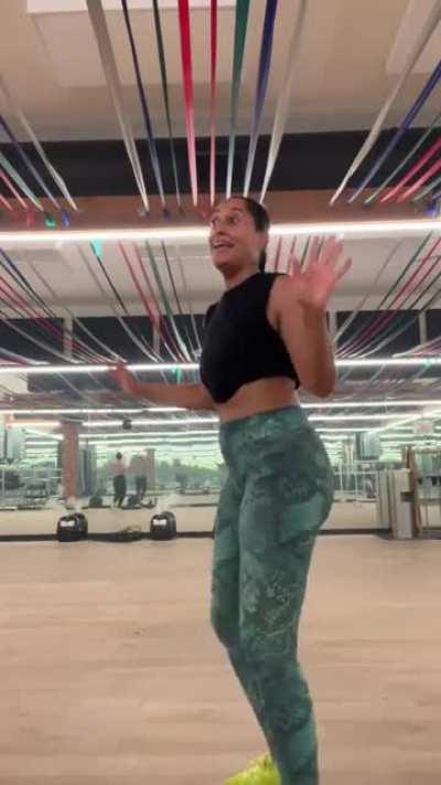 Any one of you guys wanna hang out at Tracee's Gym