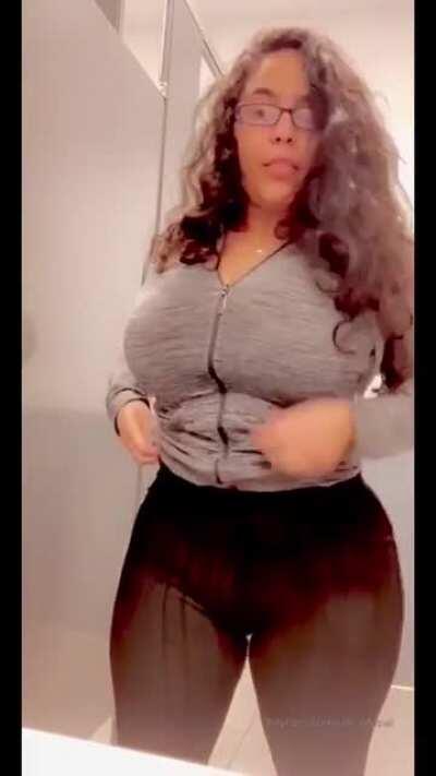 Jaki and her amazing body