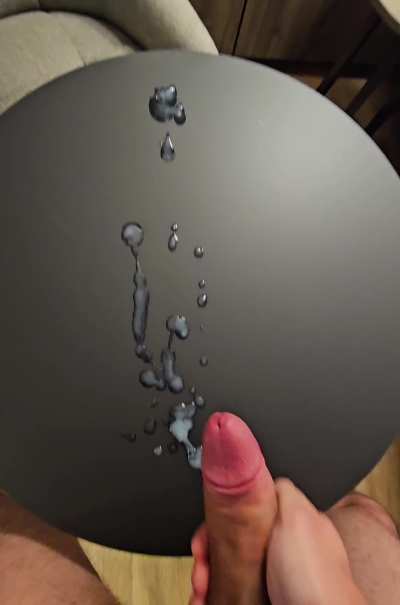 42-year-old French daddy needs your help