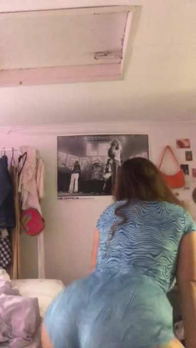 Have a break with my booty shake