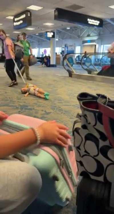 I’ll have one chainsaw vasectomy pls