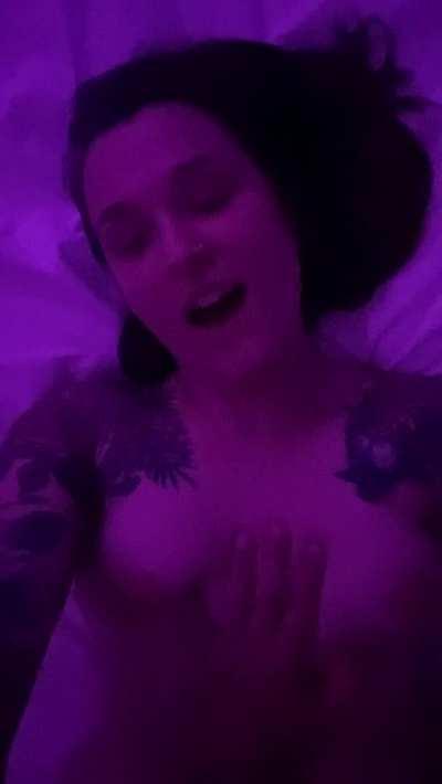 What it looks like when you're on top of me and fucking me good