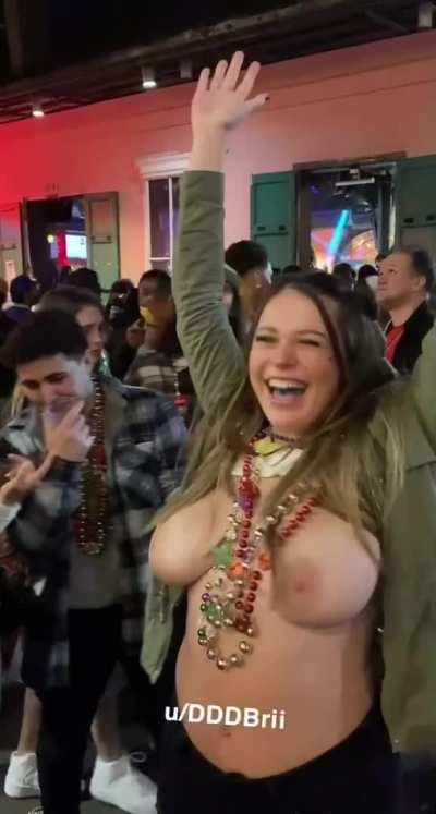 Earning my beads 😜📿 [GIF]