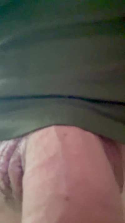 🍆 Breakfast is below the waist today. Hope you’re ready to choke on it 💦