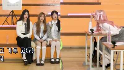 IVE - Wonyoung & Liz shoeplay