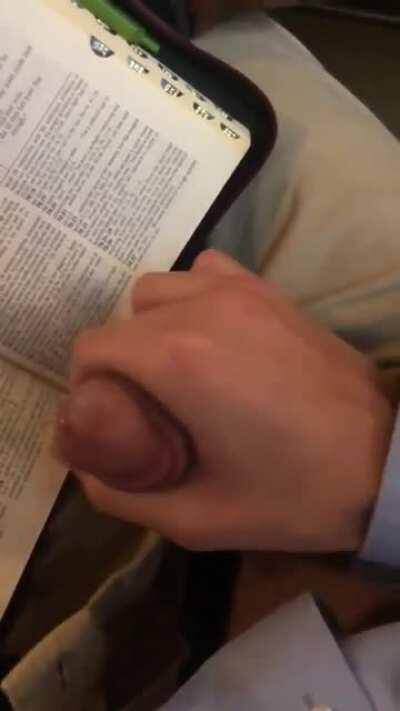 The tweet this video was attached too reads: 