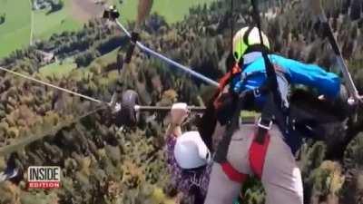 Pilot Forgets to Attach Tourist to Hang Glider