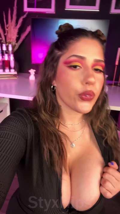 For those of you who've missed the black jumpsuit 🖤