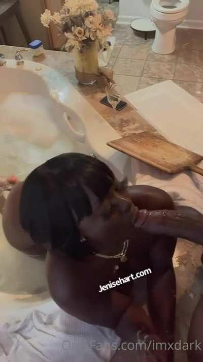 Mouth wetter than the bathtub...🤤🤤 Full length tape in Comments 👇