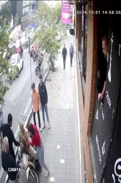 Brave woman beats a man after he sexually assaulted her in Tehran