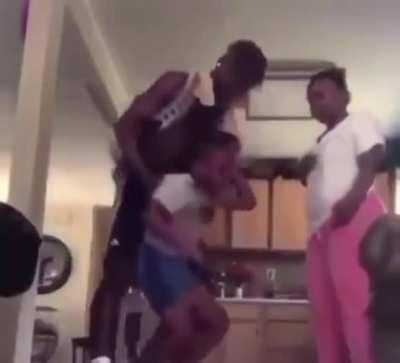 Why they do lil bro like that ? 😭