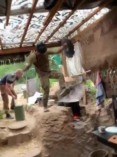 Video of Chef of Ukrainian forces to cheer you up guys