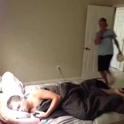 ZargoryanGalaksisi - Video #2590