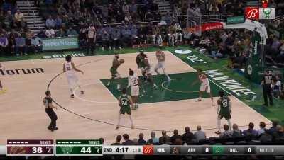 [Highlight] Demarcus Cousins spins and slams