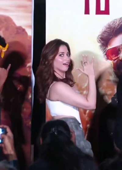 Tammu shakes in slo-mo🥵