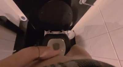 Peachypoppy pissing bar bathrooms