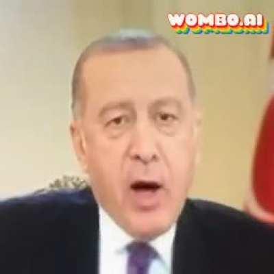 Deepfake gibi makyaja da bu yakışırdı. Bu arada çok korkunç olmuş😳😳😳