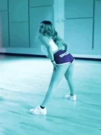 Addison Rae throwing it back HARD