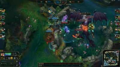 Aatrox man takes on rell. Won the game from elder buff