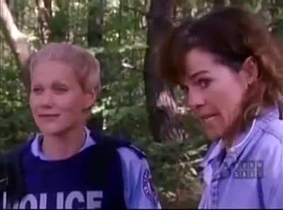 Cherilee Taylor & Grant Nickalls - Paradise Falls s1e05 (CA2001) (3/3) - hiking