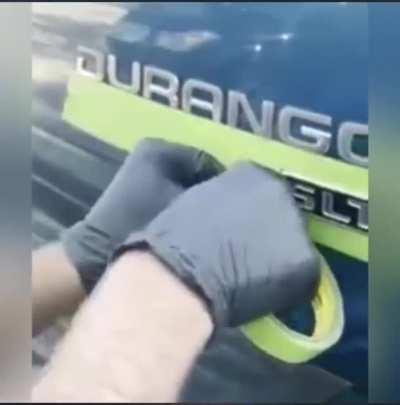 SLPT How to remove badges from your car