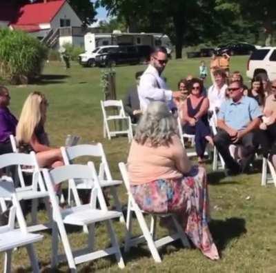 The perfect flower girl