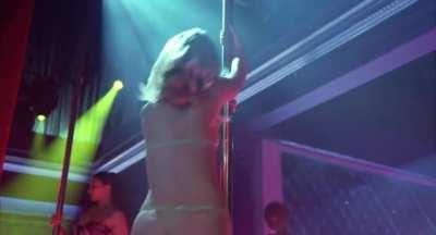 Natalie Portman was hot as hell in Closer