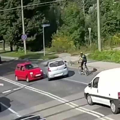 Charge this idiot with negligent driving