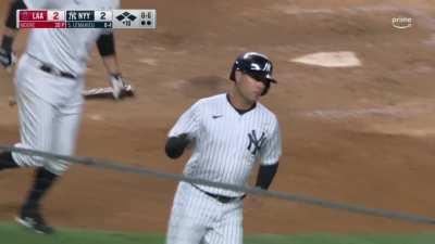 [Highlight] [Highlight] Gleyber Torress and the Yankees walk-off the Angels with a sacrifice fly.