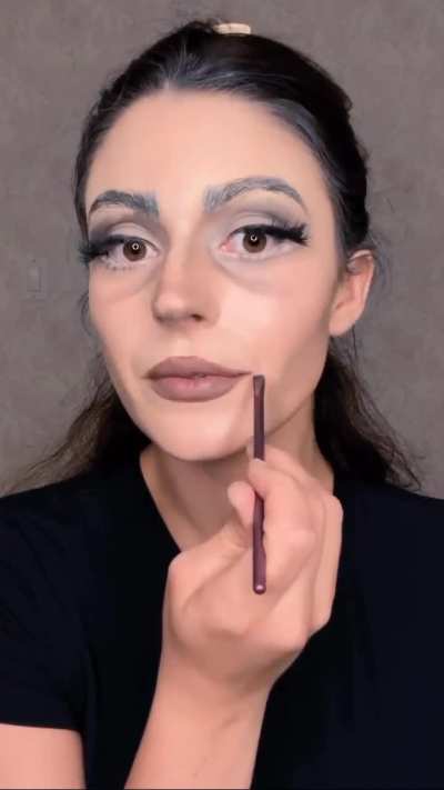 'day 16 of 31 days of halloween costumes: a Tim Burton character' ~ IG OCTOBER 2025