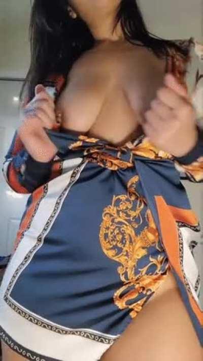 Say hello to MILF Sirena Arlet. I am serving up your naughty desires. Now Doing Video Chats! What you get when you sub: 🧡 5’2 milf 🧡 Pierced Nips 🧡 Fat Ass 🧡 Free Nudes for New Subs 🧡 Kink Friendly (Open-minded) 🧡 Customs always Welcomed Links below ⤵️